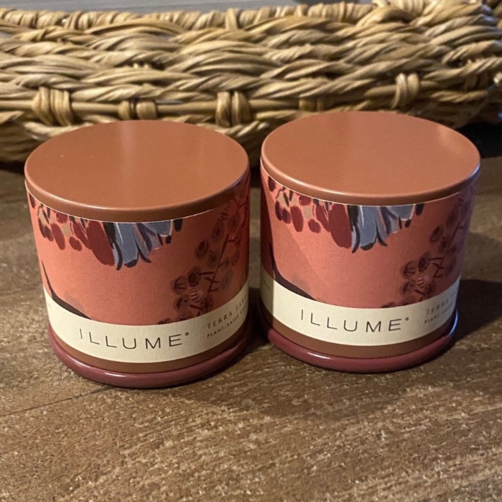 ILLUME Beautifully Done
Essentials Terra Tabac Demi Vanity Tin Candle Set of 2